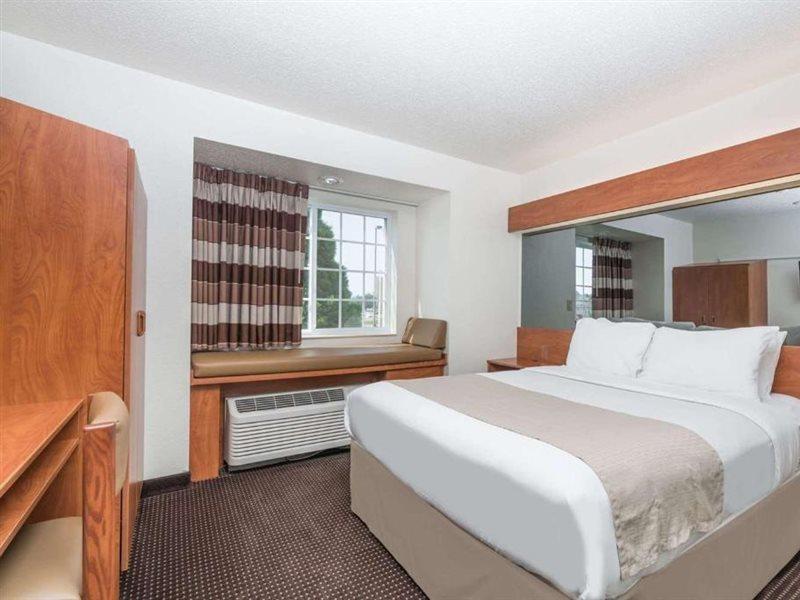Microtel Inn & Suites By Wyndham Rice Lake Εξωτερικό φωτογραφία