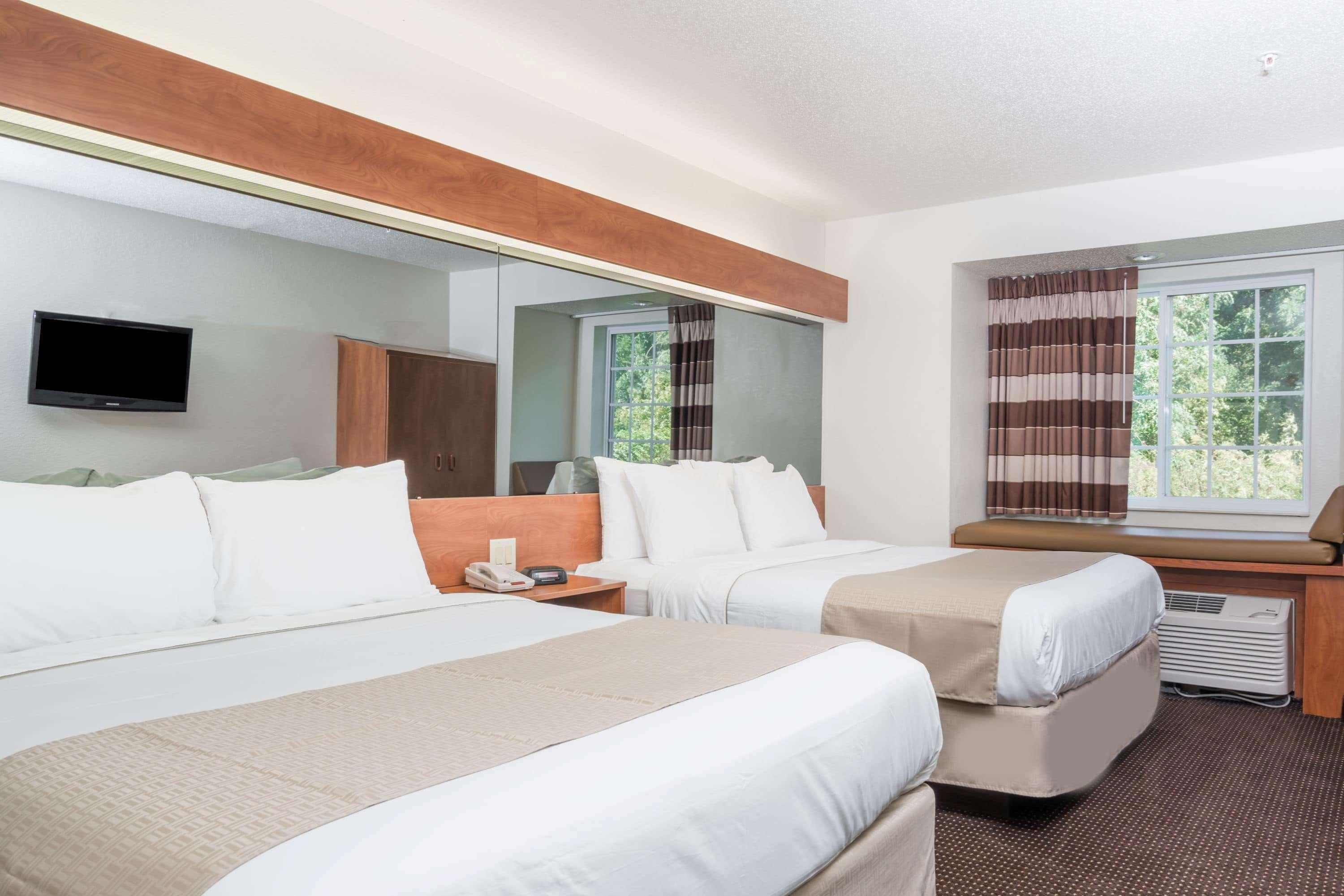 Microtel Inn & Suites By Wyndham Rice Lake Εξωτερικό φωτογραφία