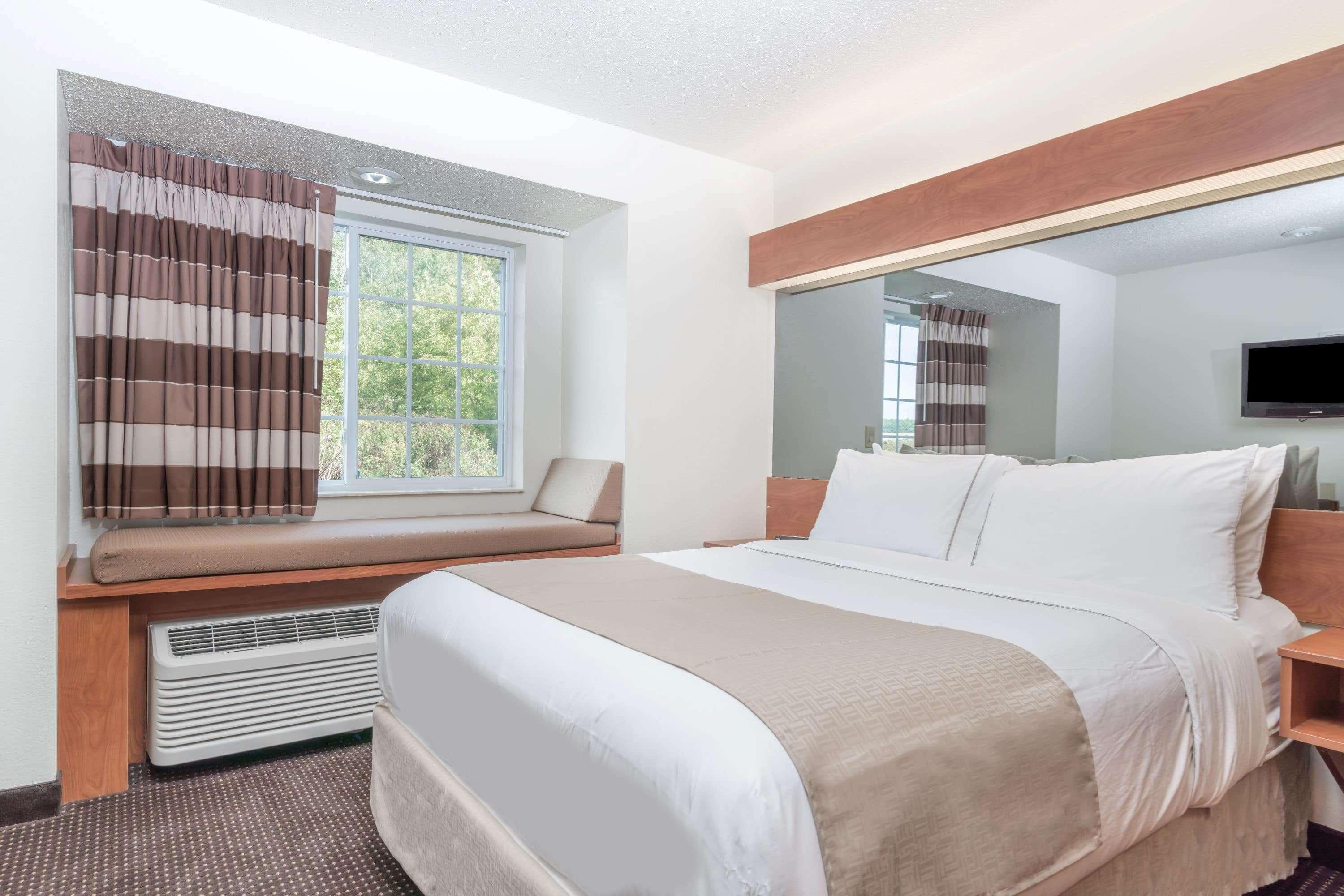 Microtel Inn & Suites By Wyndham Rice Lake Εξωτερικό φωτογραφία