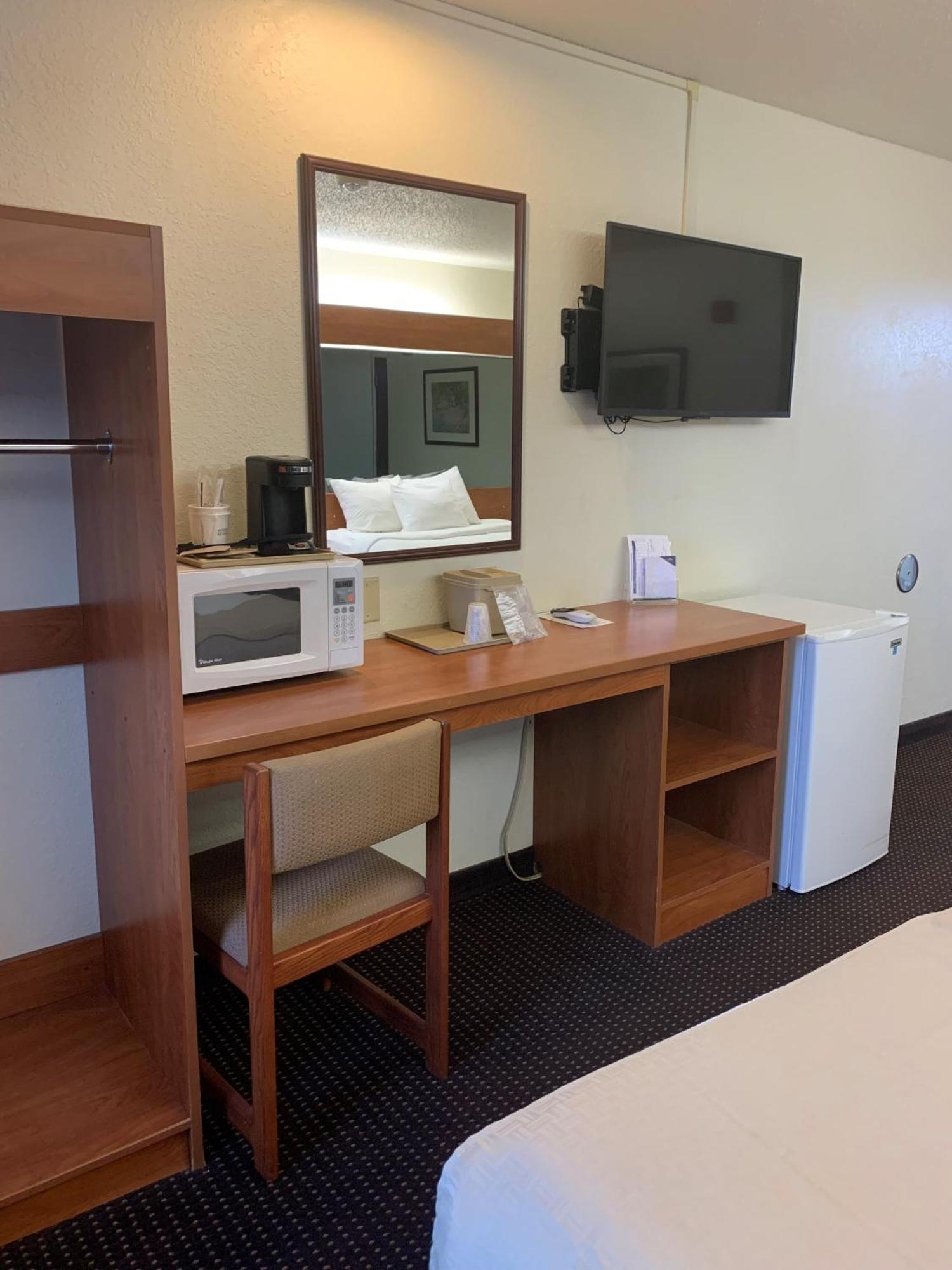 Microtel Inn & Suites By Wyndham Rice Lake Εξωτερικό φωτογραφία